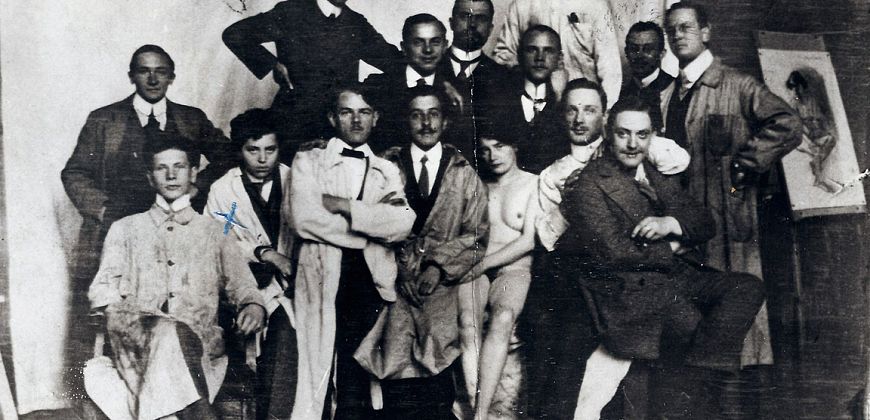 Zofia Stryjeńska jako Tadeusz Grzymała w monachijskiej Akademii (zaznaczona krzyżykiem), lata 1911-1912, archiwum rodziny Stryjeńskich